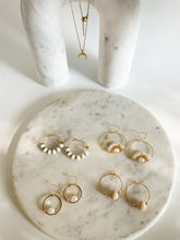 Load image into Gallery viewer, Moon Charm Necklace
