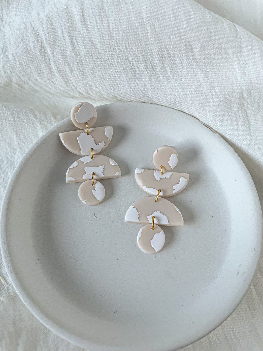Savannah in White Terrazzo