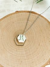 Load image into Gallery viewer, Pine Necklace
