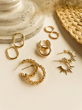 Load image into Gallery viewer, Dainty Gold Hoop
